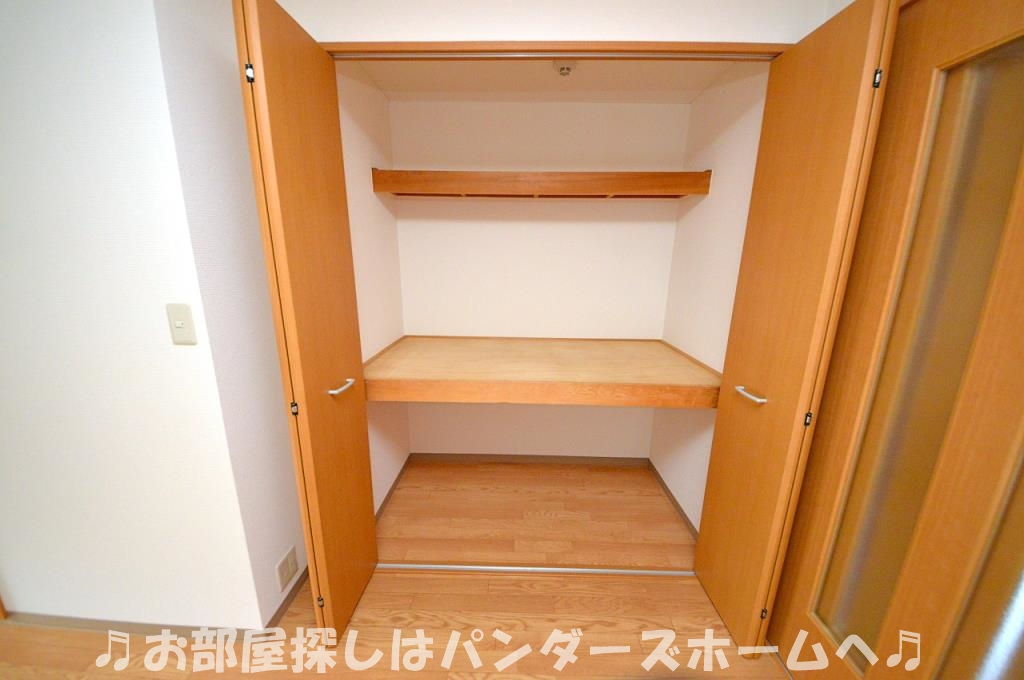 お部屋によって色目等異なる場合があります。