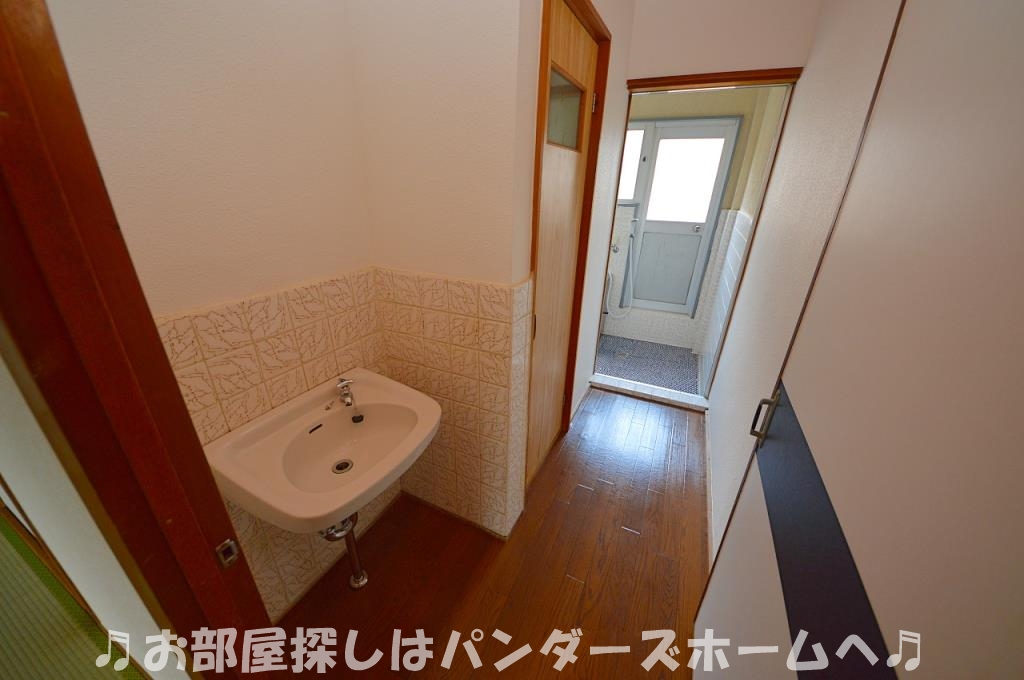 室内写真は同マンションの別部屋タイプです。