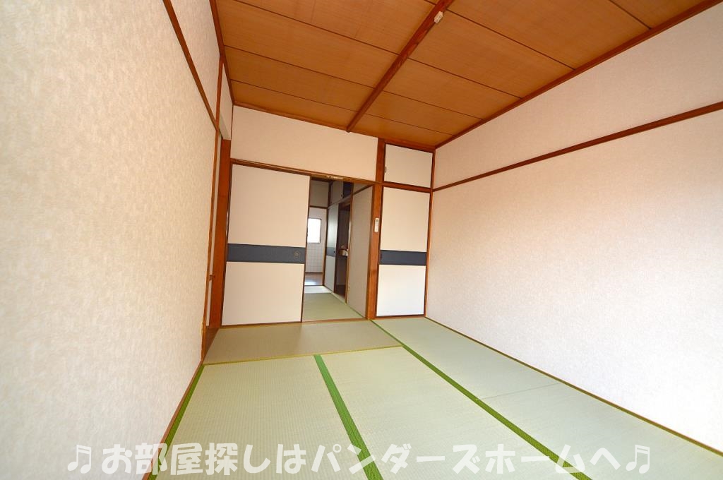 室内写真は同マンションの別部屋タイプです。