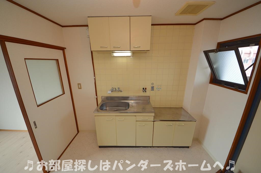 同マンション別部屋写真