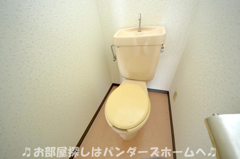 お部屋により色目等異なる場合があります。