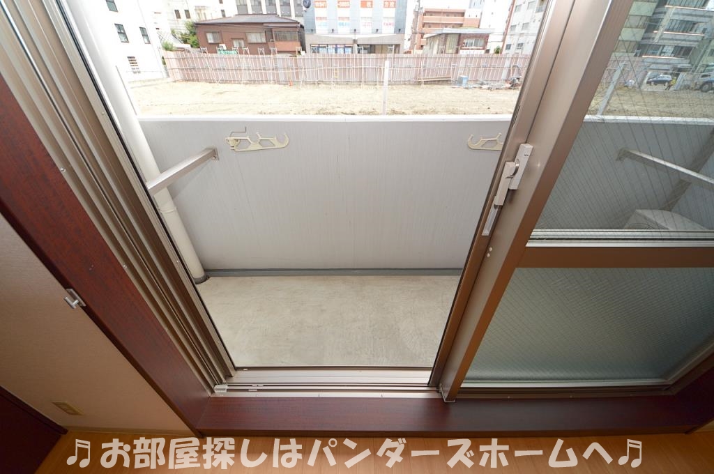 中部屋タイプの室内写真です。