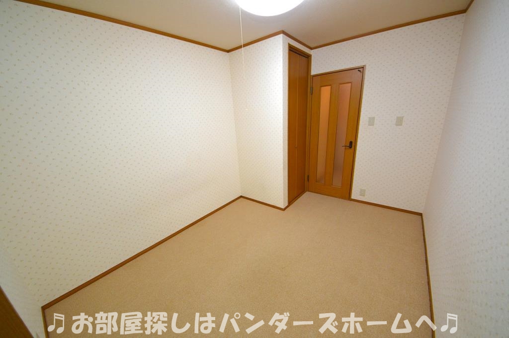 同マンション別部屋写真