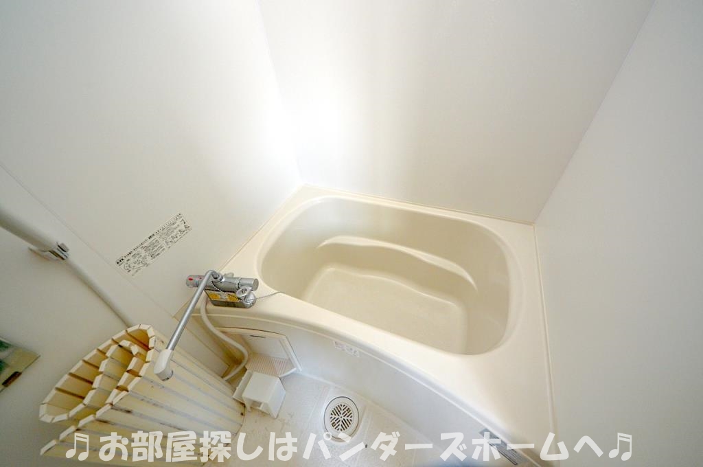 別タイプの室内写真です。色目等お部屋により違います。