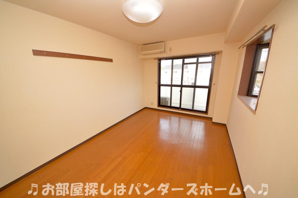 同マンション別部屋写真。４Ｆはロフト付きです。