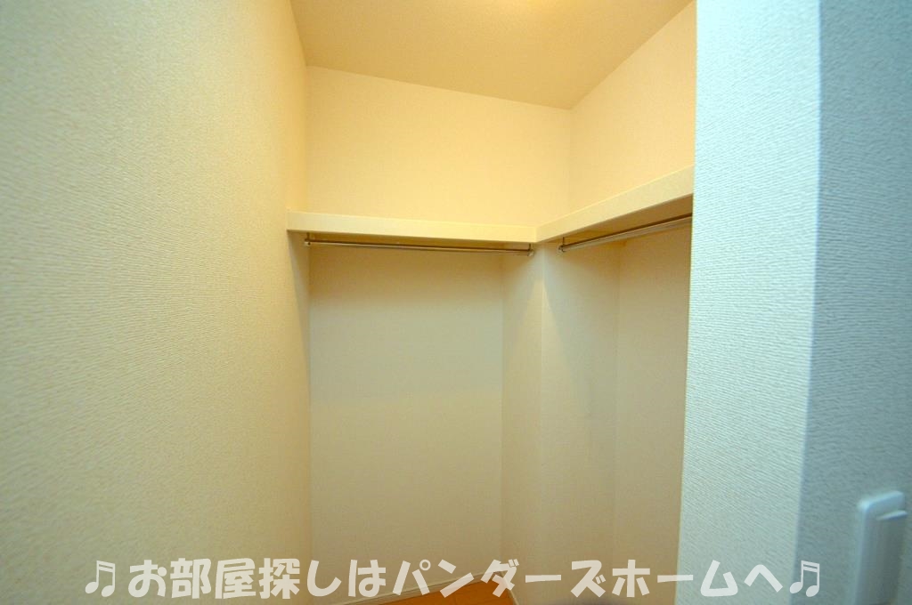 以前建築の室内写真になります。イメージ