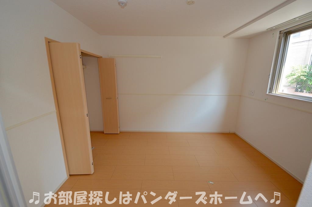 同マンション別部屋写真