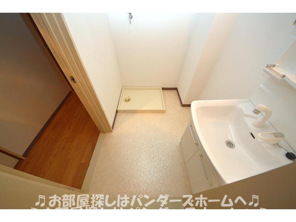 同マンション別部屋写真