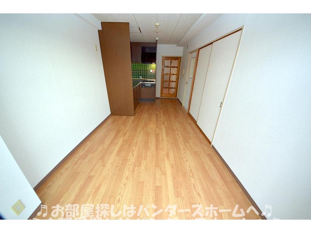 同マンション別部屋写真