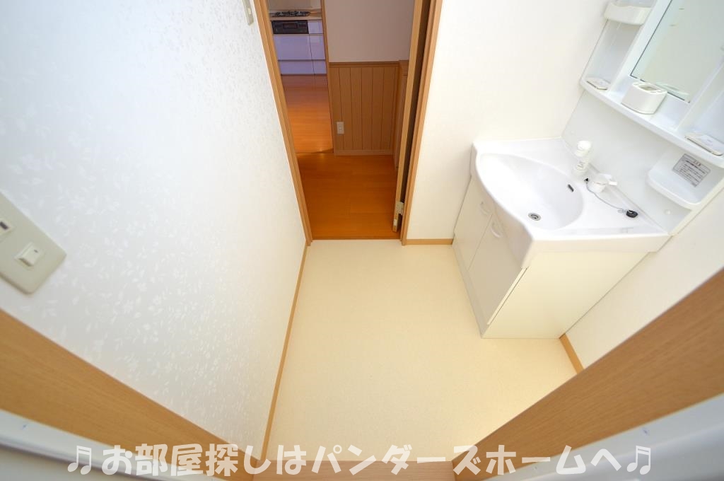 同マンション別部屋写真