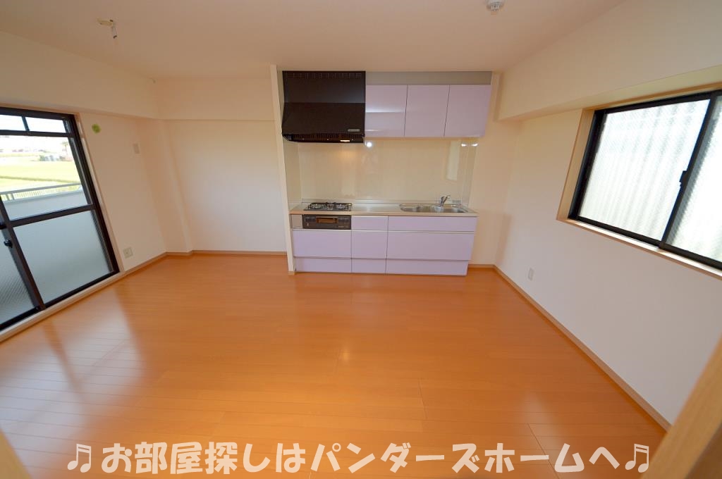 同マンション別部屋写真