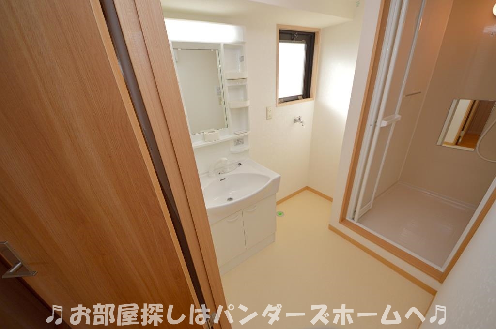 同マンション別部屋写真