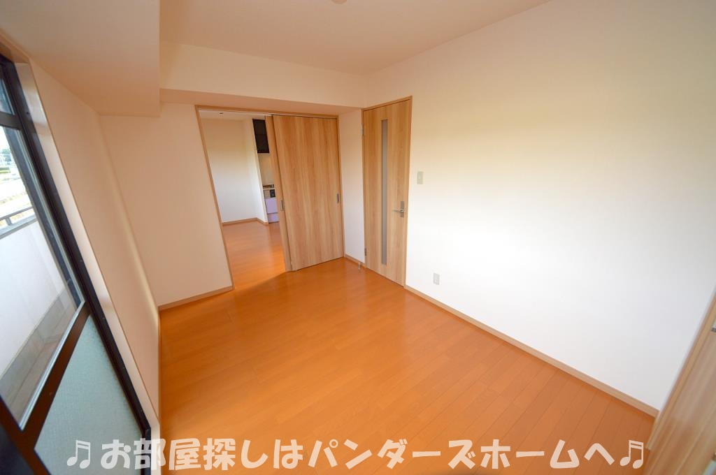 同マンション別部屋写真