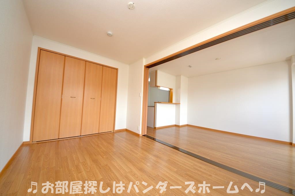 同マンション別部屋写真