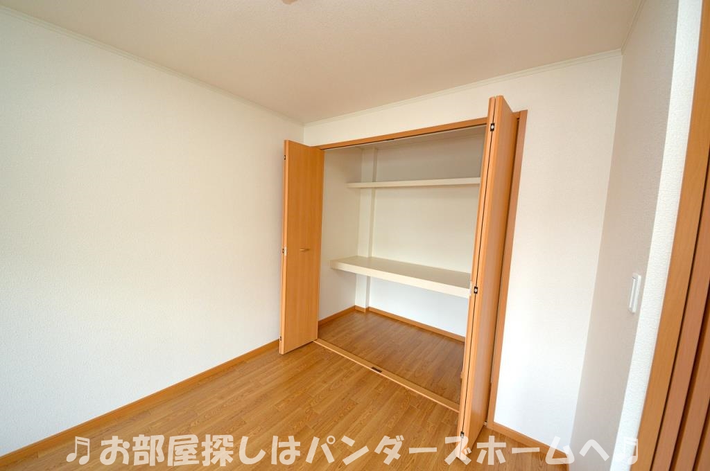 同マンション別部屋写真