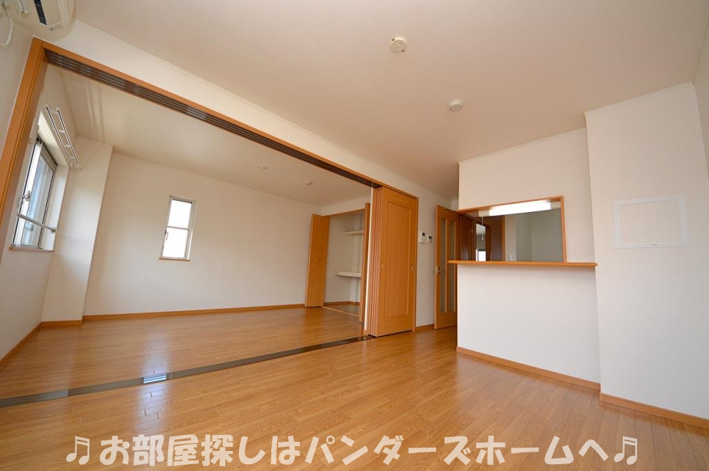 同マンション別部屋写真