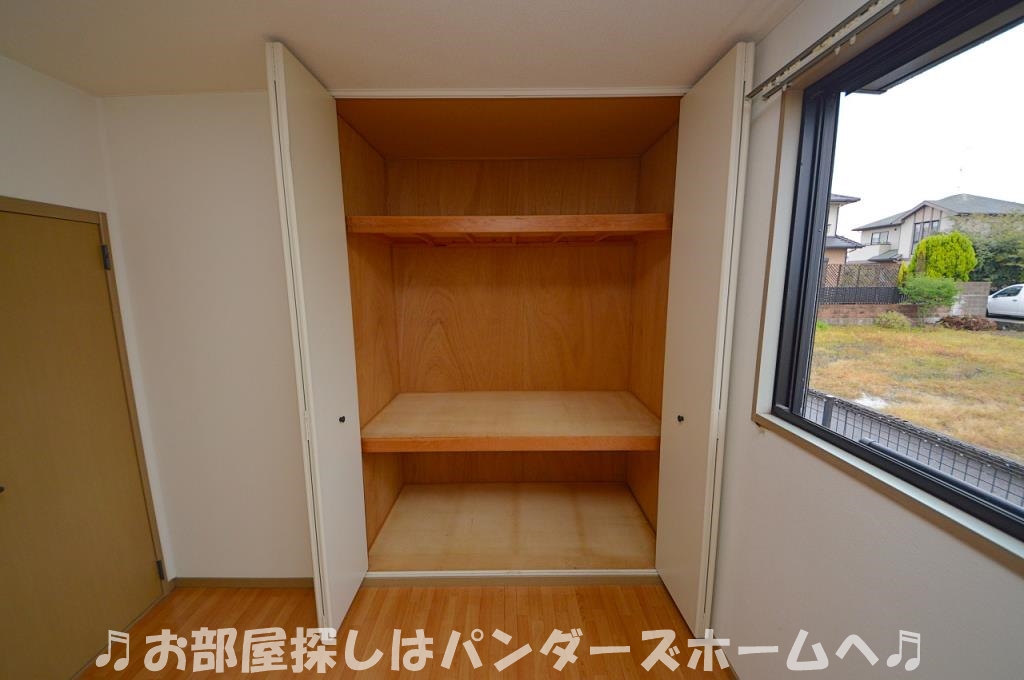 同マンション別部屋写真。